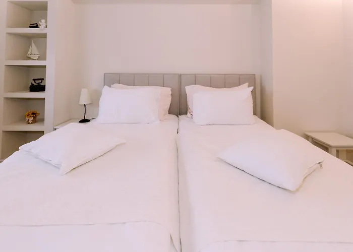 Abalone Hotel Ex Grand Hotel Dramalj